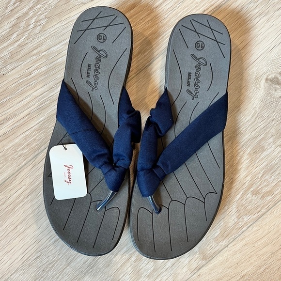 NWT Navy Jeossy sandals size 10 - Picture 1 of 8
